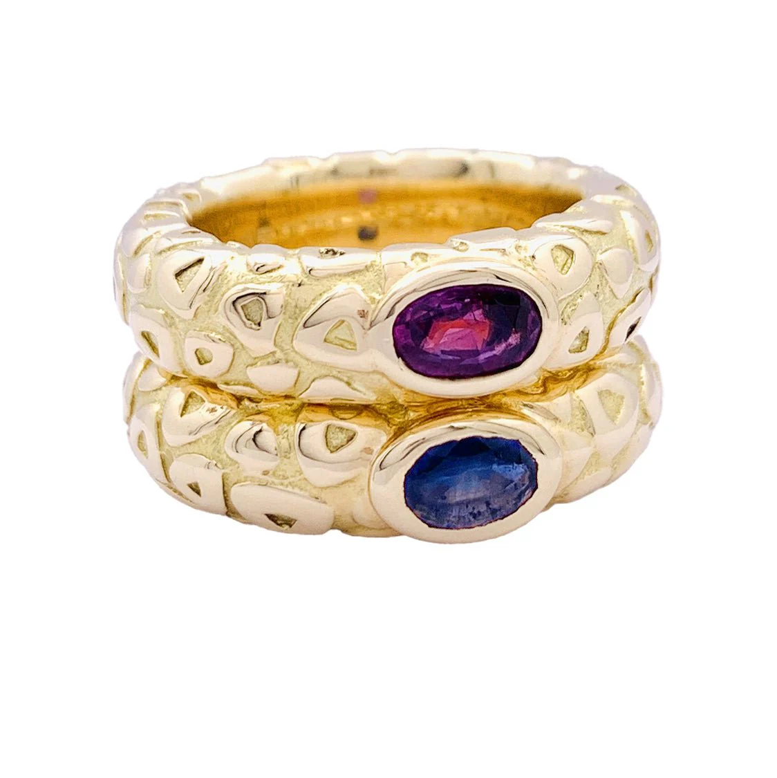 Bagues Chaumet ,"Carrosse", or jaune, saphirs de couleurs.