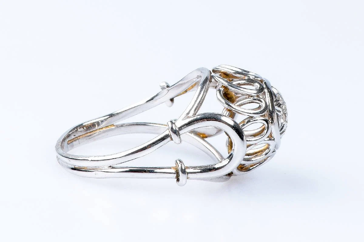 Bague diamant en or blanc 18 carats - Image 4