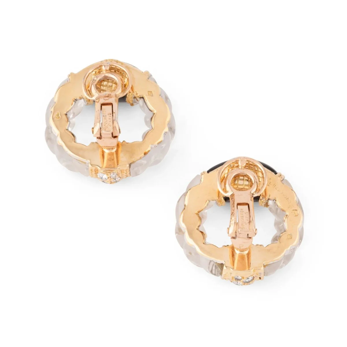 Boucle d'oreille en or jaune onyx,cristal de roche et diamant de la maison Boucheron - Image 4