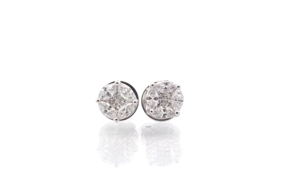 Boucles d’oreilles Puces diamants en or blanc