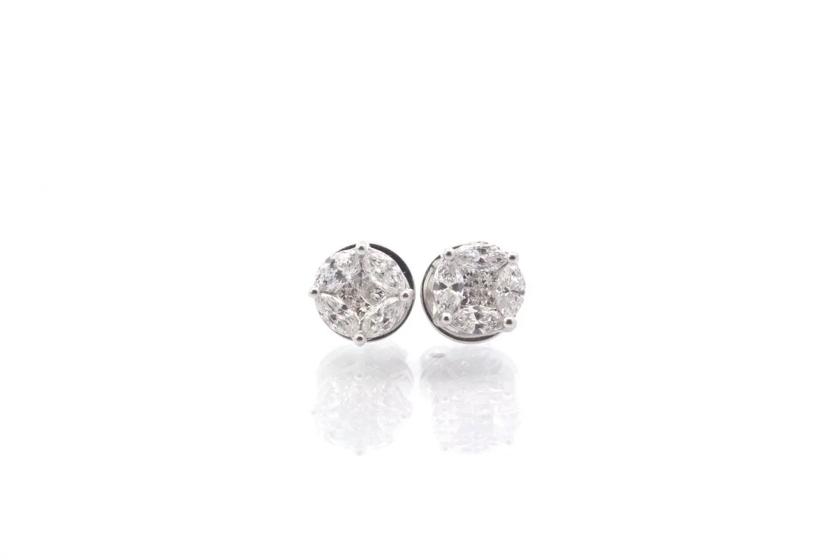 Boucles d’oreilles Puces diamants en or blanc - Image 2