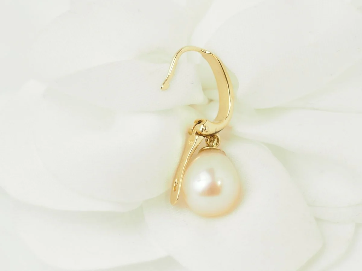 Boucles d’oreilles Pendantes en or jaune et perles