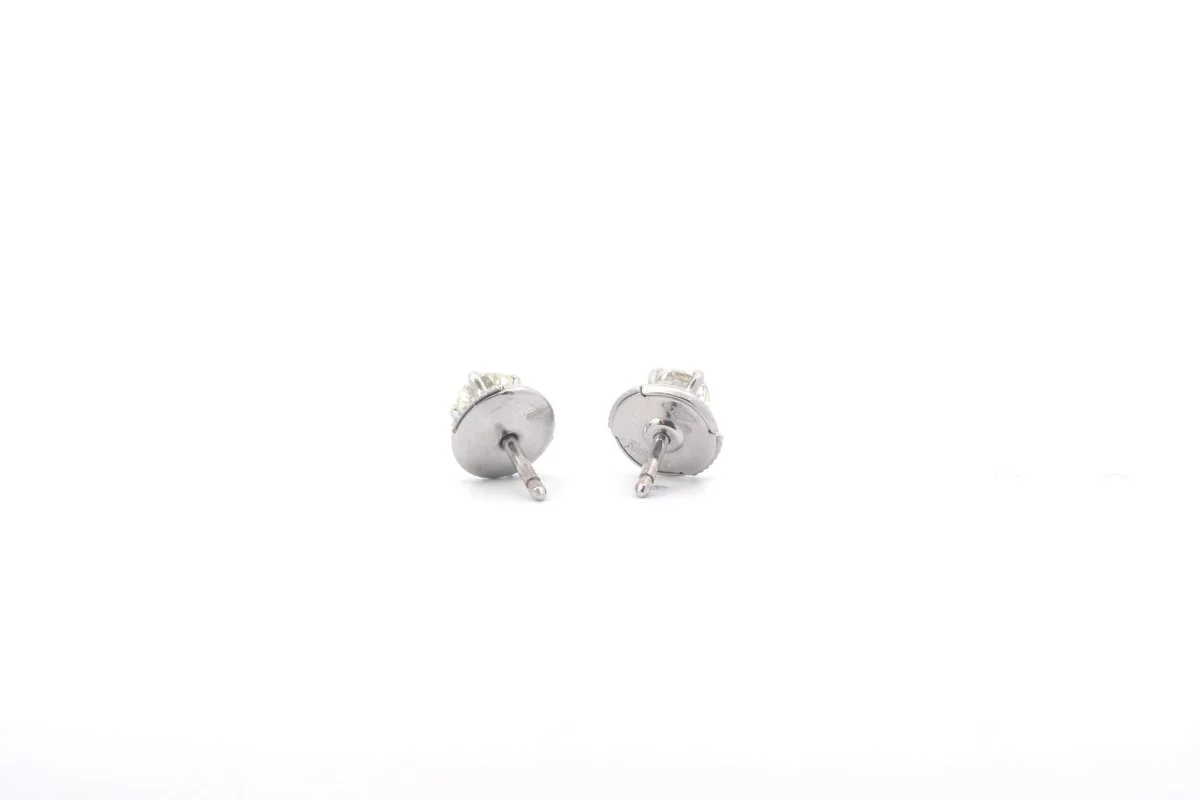 Boucles d’oreilles puces diamants extra blanc en or 18k - Image 4