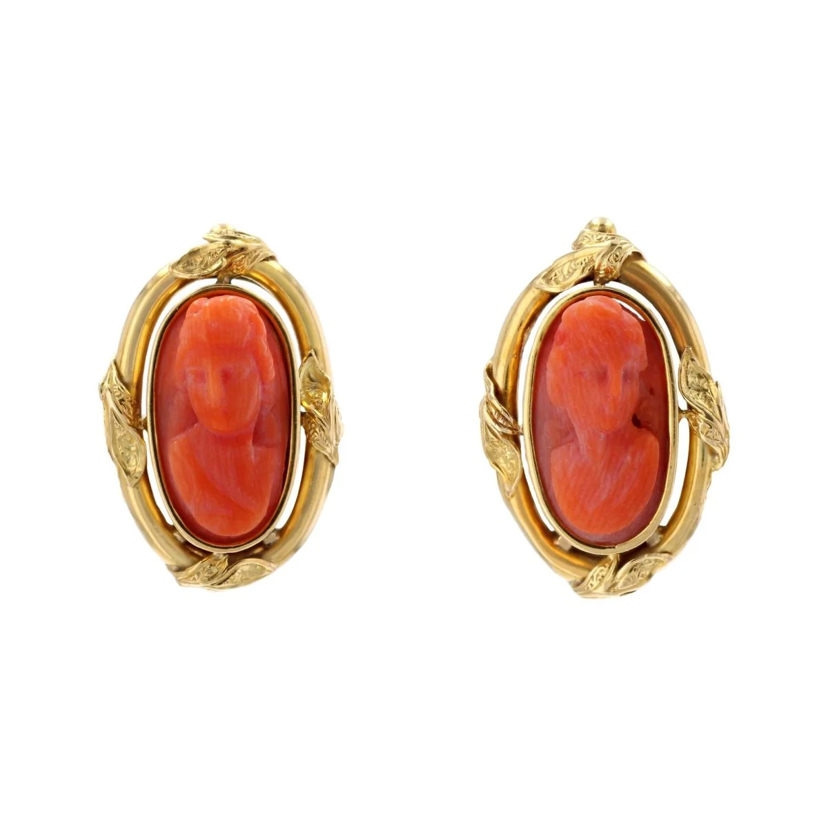 Boucles d'oreilles Clips en or jaune et corail