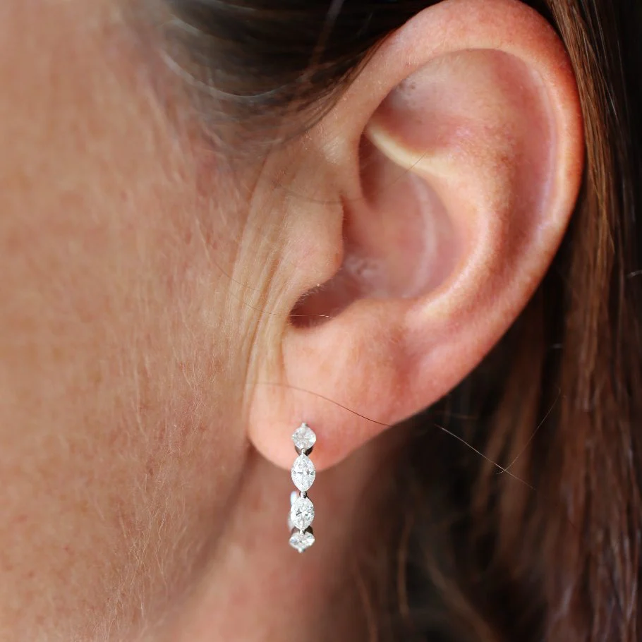 Boucles d'oreille Créoles en or blanc et diamant - Image 2