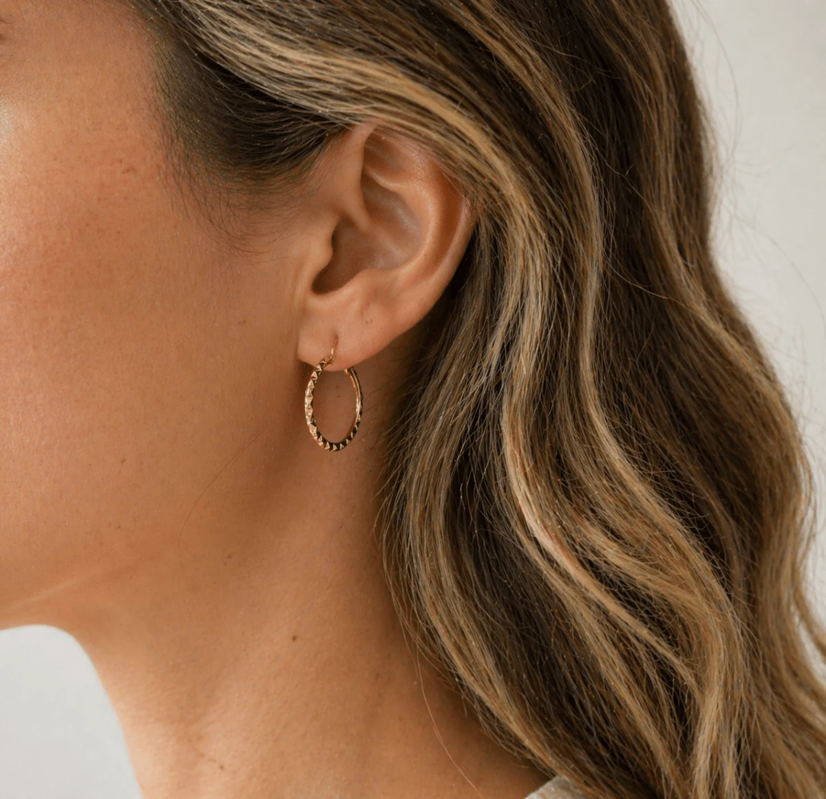 Boucles d'oreille Créoles en or jaune - Image 2