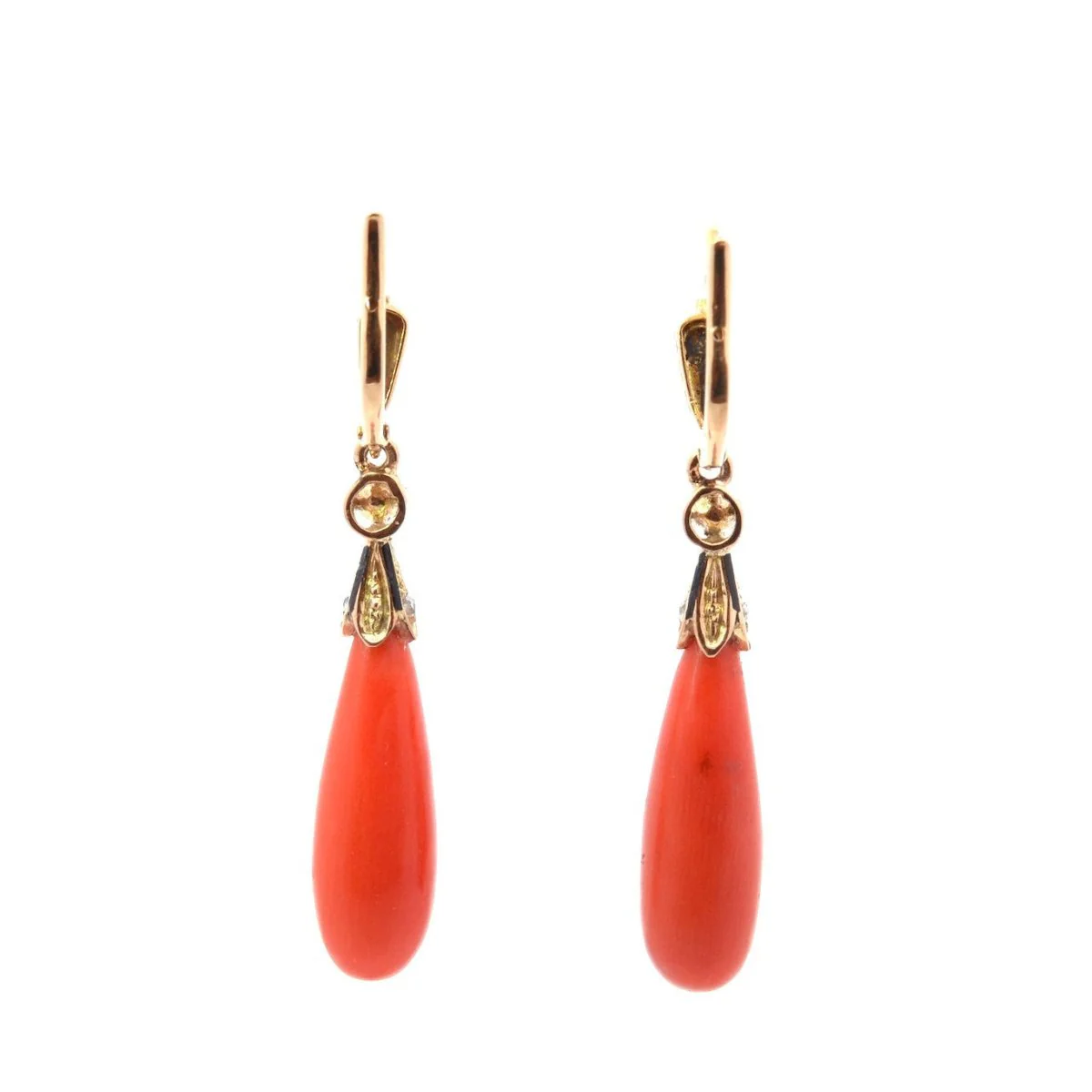 Boucles d'oreilles Pendantes en or jaune, corail et diamants - Image 2