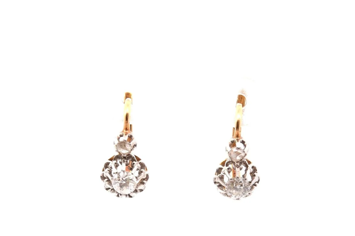 Boucles d'oreilles anciennes en or et diamants