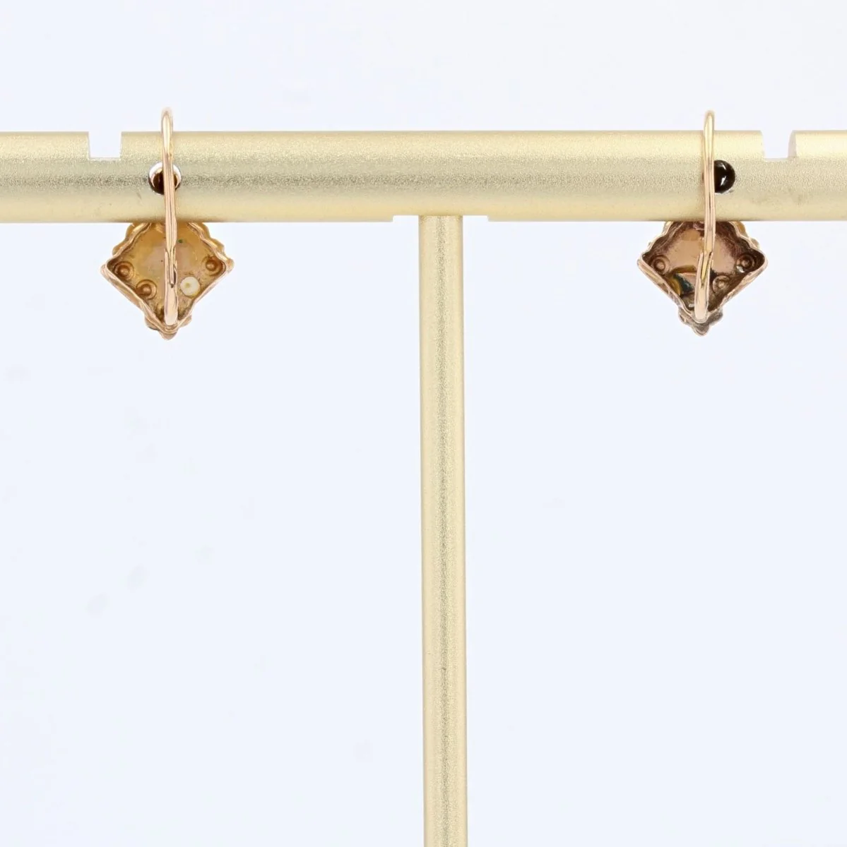 Boucles d'oreilles Dormeuses en or rose et perles - Image 4
