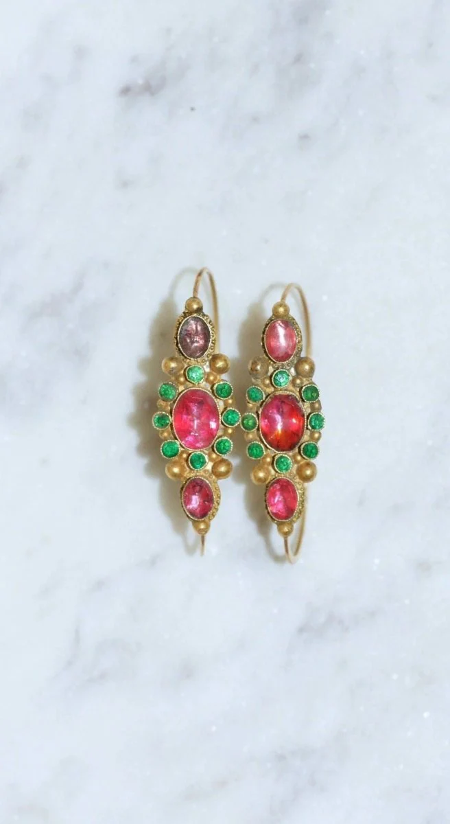 Boucles d’oreilles Poissardes en or et strass - Image 9