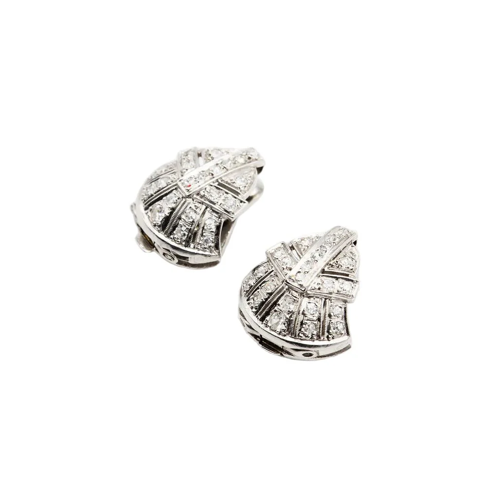 Boucles d'oreilles Clip Art déco en platine et diamants - Image 3