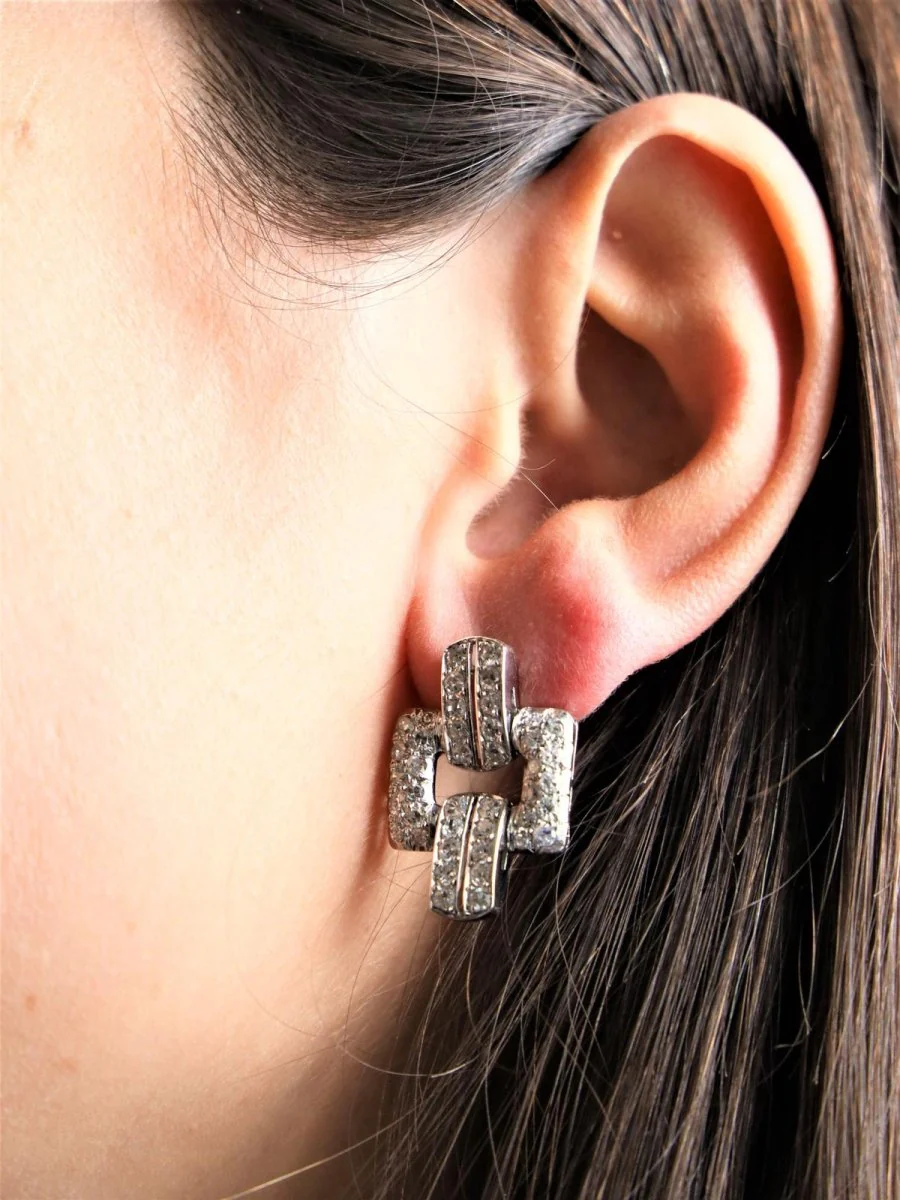 Boucles d'oreilles Pendantes Alpa art déco en platine, or blanc et diamants - Image 5