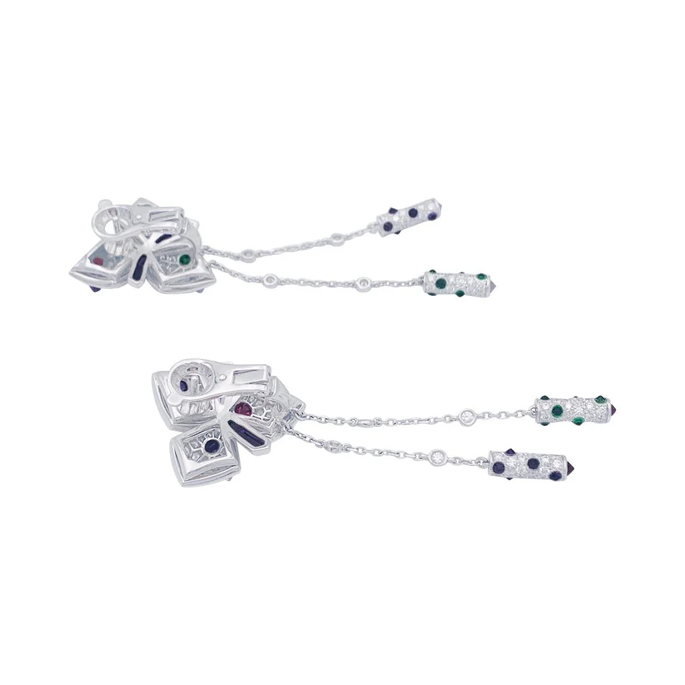 Boucles d'oreilles CARTIER "Caresse d'Orchidée"en or blanc, diamants et pierres de couleurs - Image 2