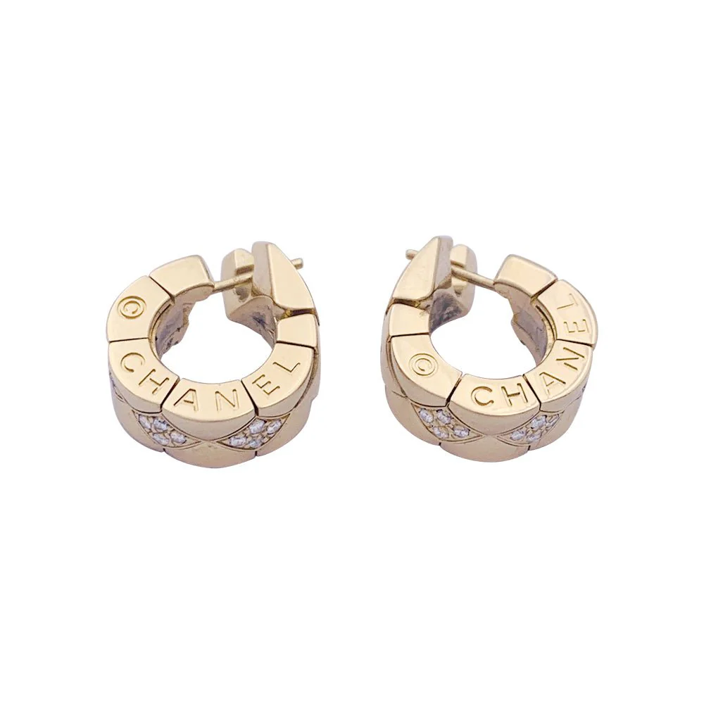 Boucles d'oreilles Chanel, "Matelassé" en or jaune et diamants. - Image 3