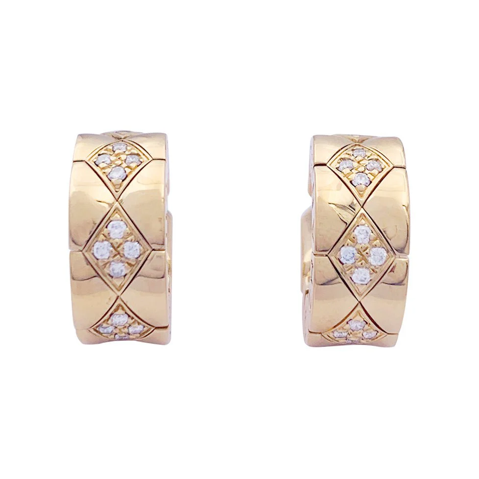 Boucles d'oreilles Chanel, "Matelassé" en or jaune et diamants. - Image 4