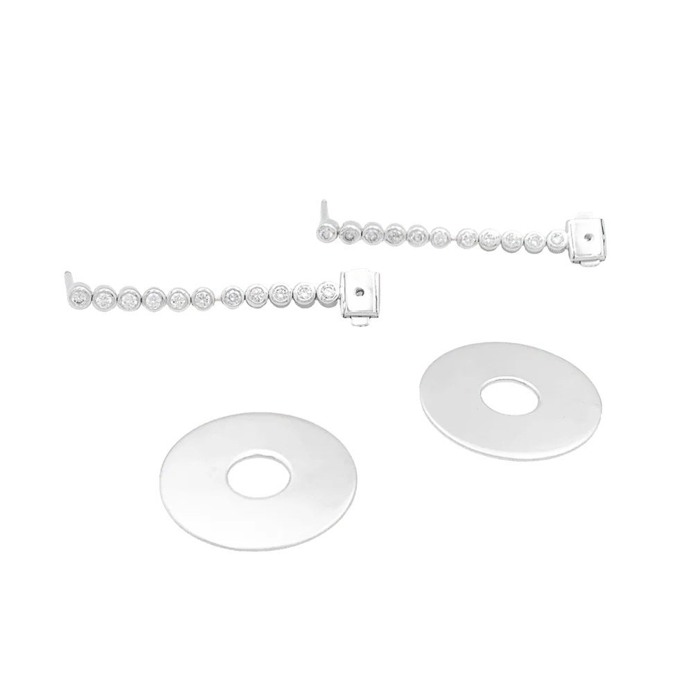 Boucles d'oreilles Pendantes CHAUMET "Boréal" en or blanc et diamants - Image 4
