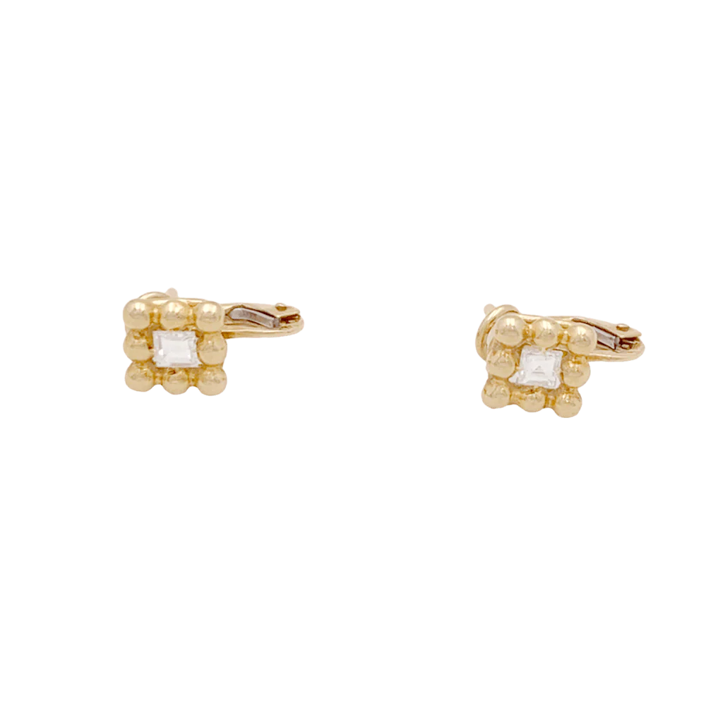 Boucles d'oreilles Dormeuses CHAUMET "Quadrangulaires" en or jaune et diamants - Image 3