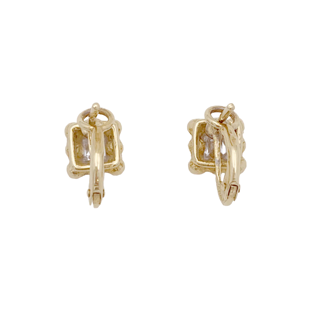 Boucles d'oreilles Dormeuses CHAUMET "Quadrangulaires" en or jaune et diamants - Image 5