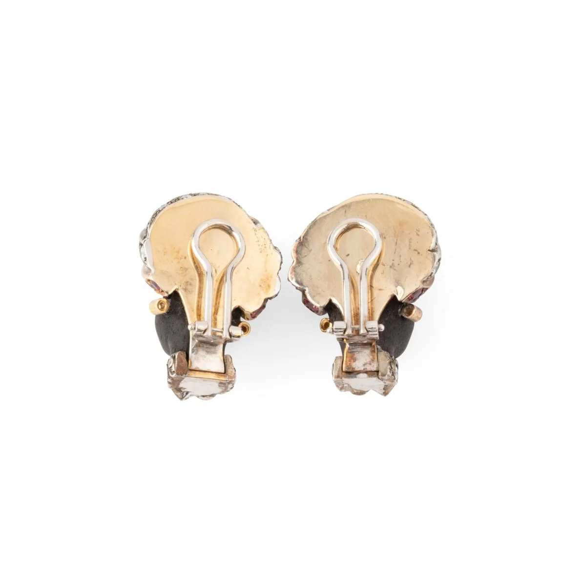 Boucles d'oreilles Clip "Tête de Maure" en or rose, or blanc, bois, argent, rubis et diamants - Image 4