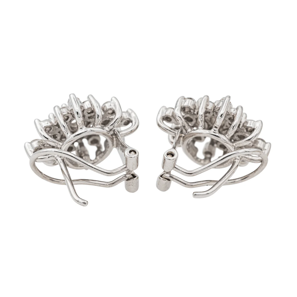 Boucles d'oreilles Clips en or blanc et diamant - Image 5