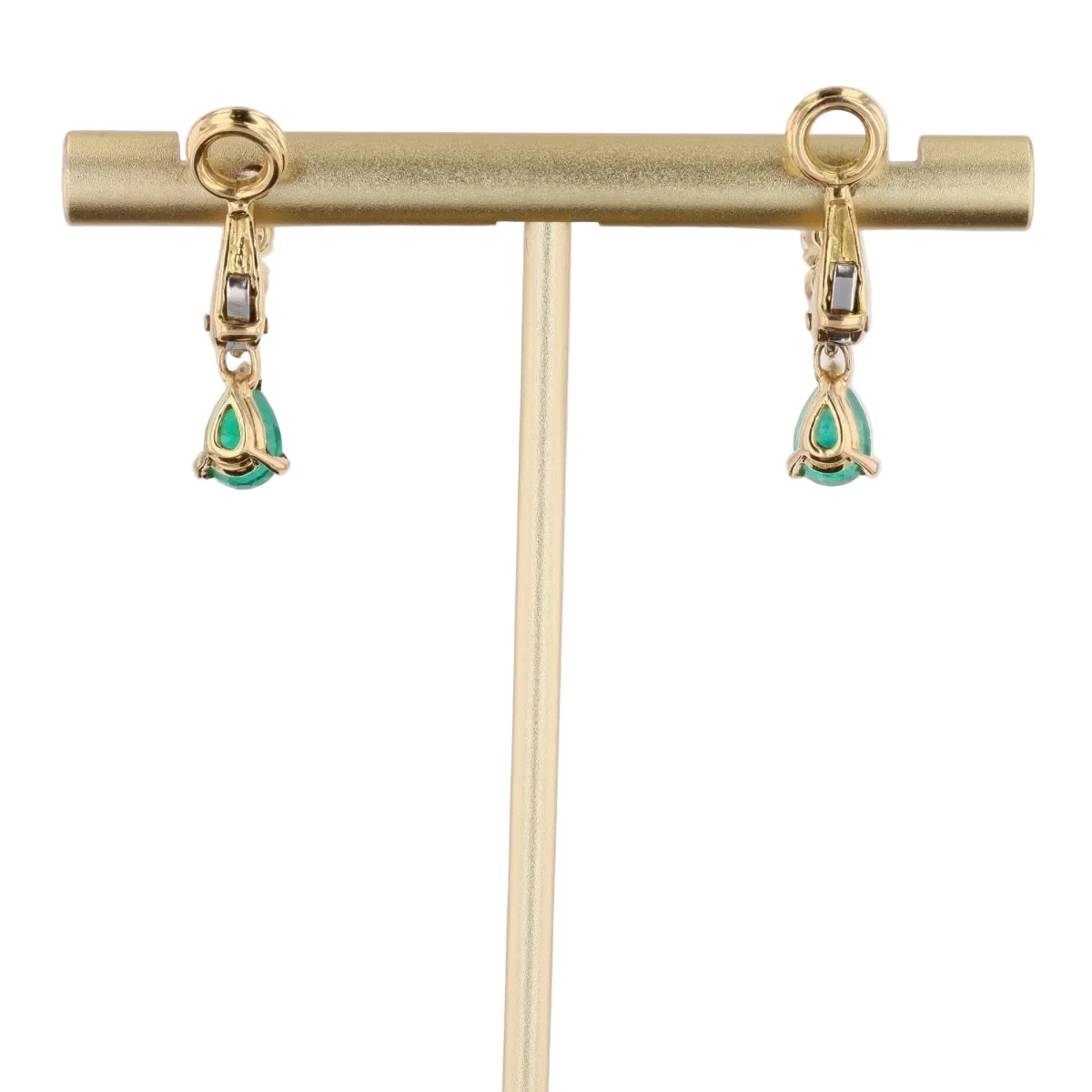 Boucles d'oreilles Clips en or jaune, émeraudes et diamants - Image 4