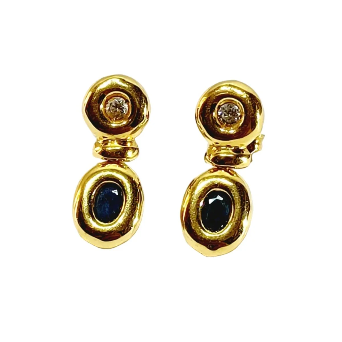 Boucles d'oreilles Clous en or jaune, saphirs et zircons