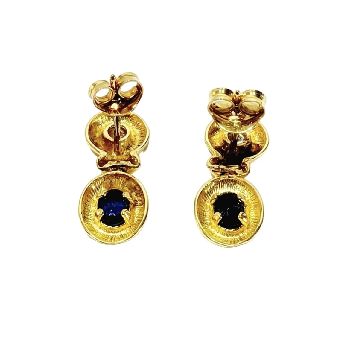 Boucles d'oreilles Clous en or jaune, saphirs et zircons - Image 3