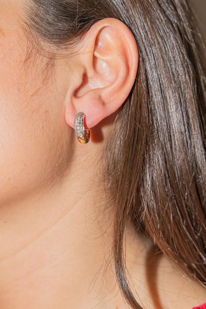 Boucles d'oreilles Créoles en or jaune et diamants - Image 2