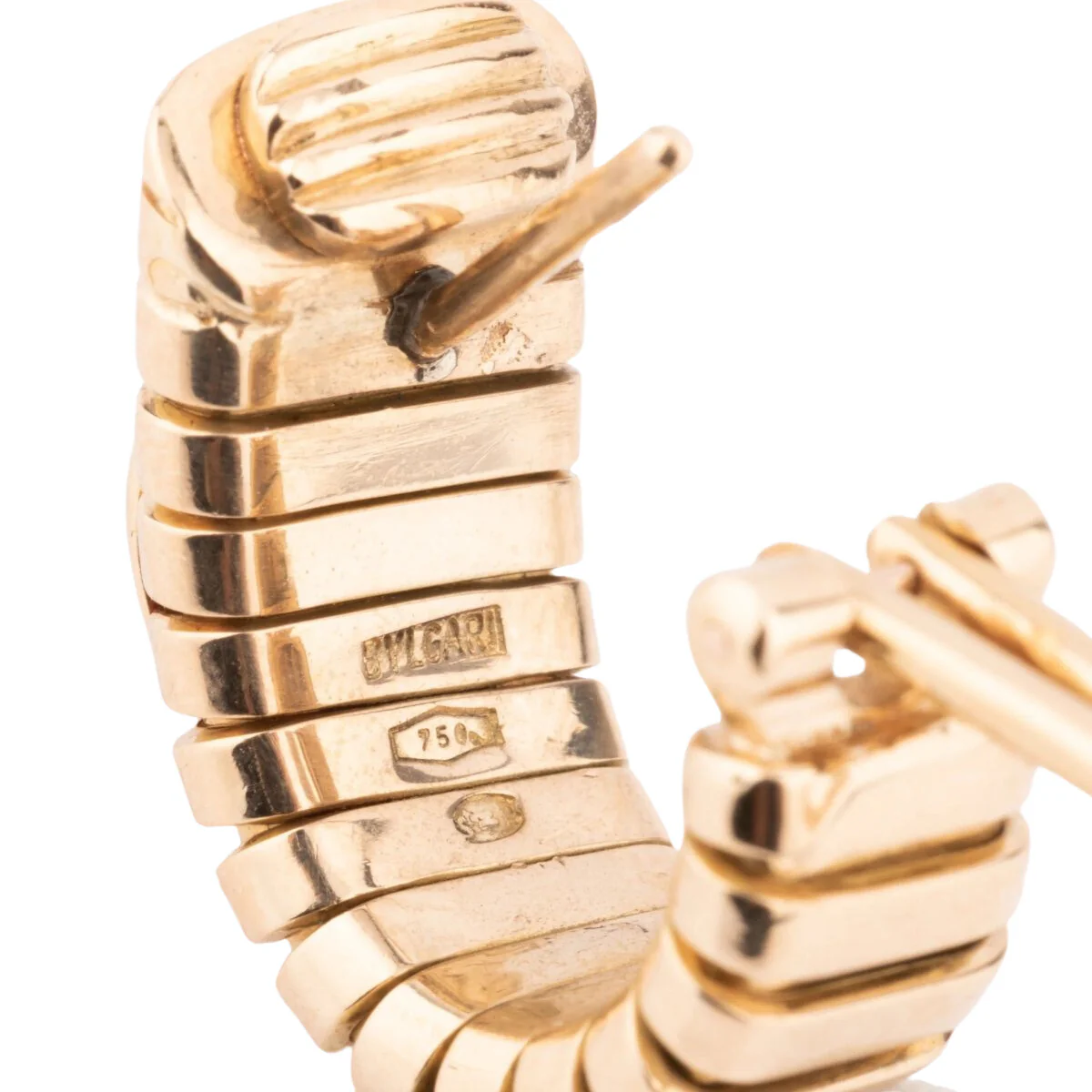 Boucles d'oreilles de la maison Bvlgari en émeraudes sur or jaune - Image 3
