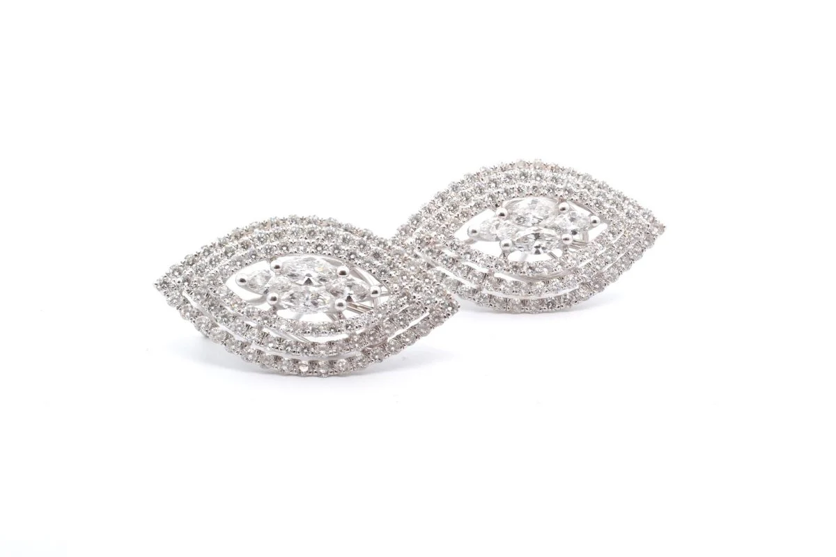 Boucles d'oreilles diamants en forme de marquise