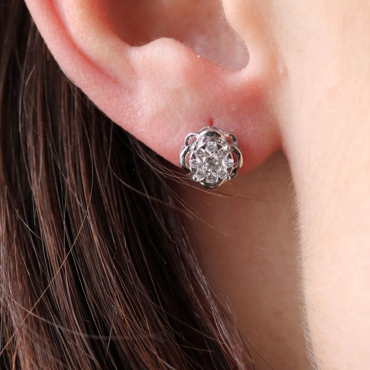Boucles d'oreilles Pendantes en or blanc, perles et diamants - Image 3