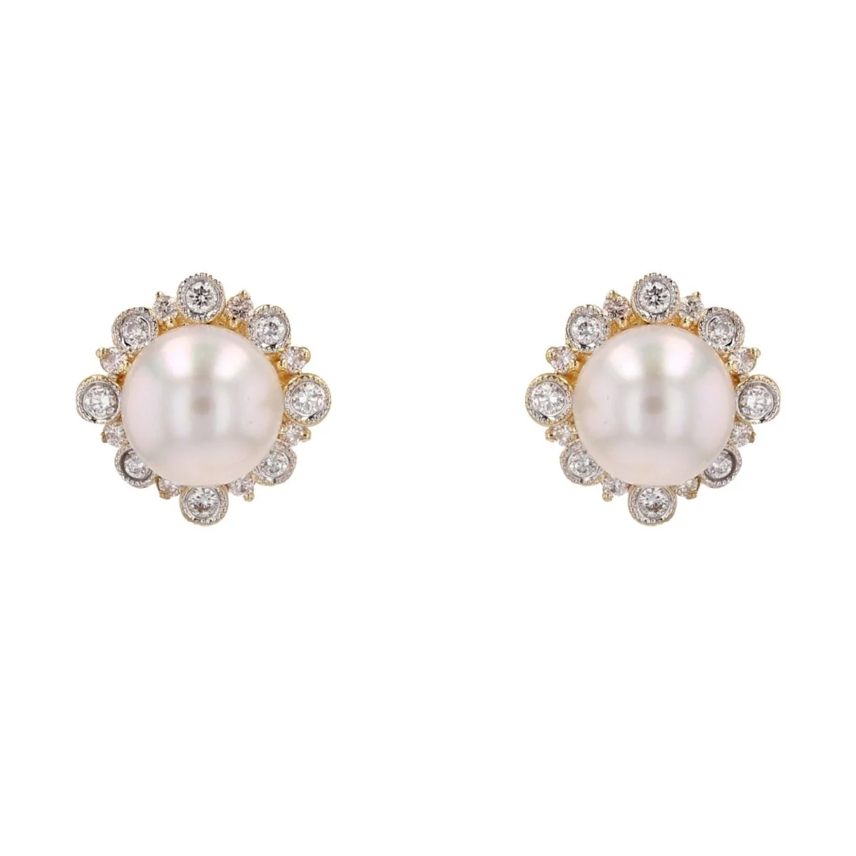 Boucles d'oreilles Puces en or jaune, perles et diamants