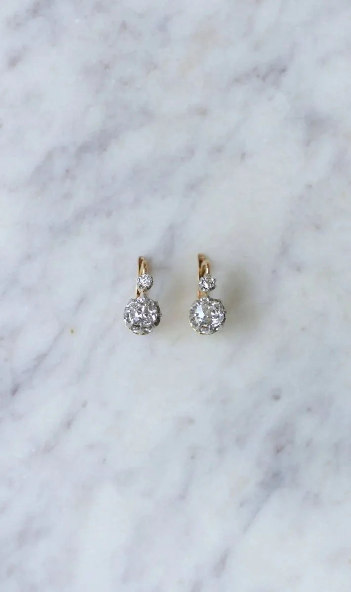 Boucles d'oreilles dormeuses anciennes diamants 1,10 Ct - Image 5