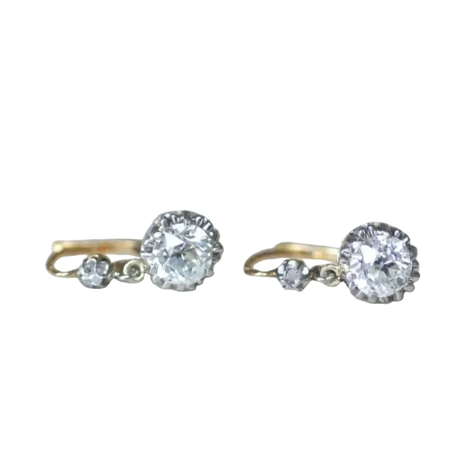Dormeuses Diamants 2,45 Cts sur Or et Platine