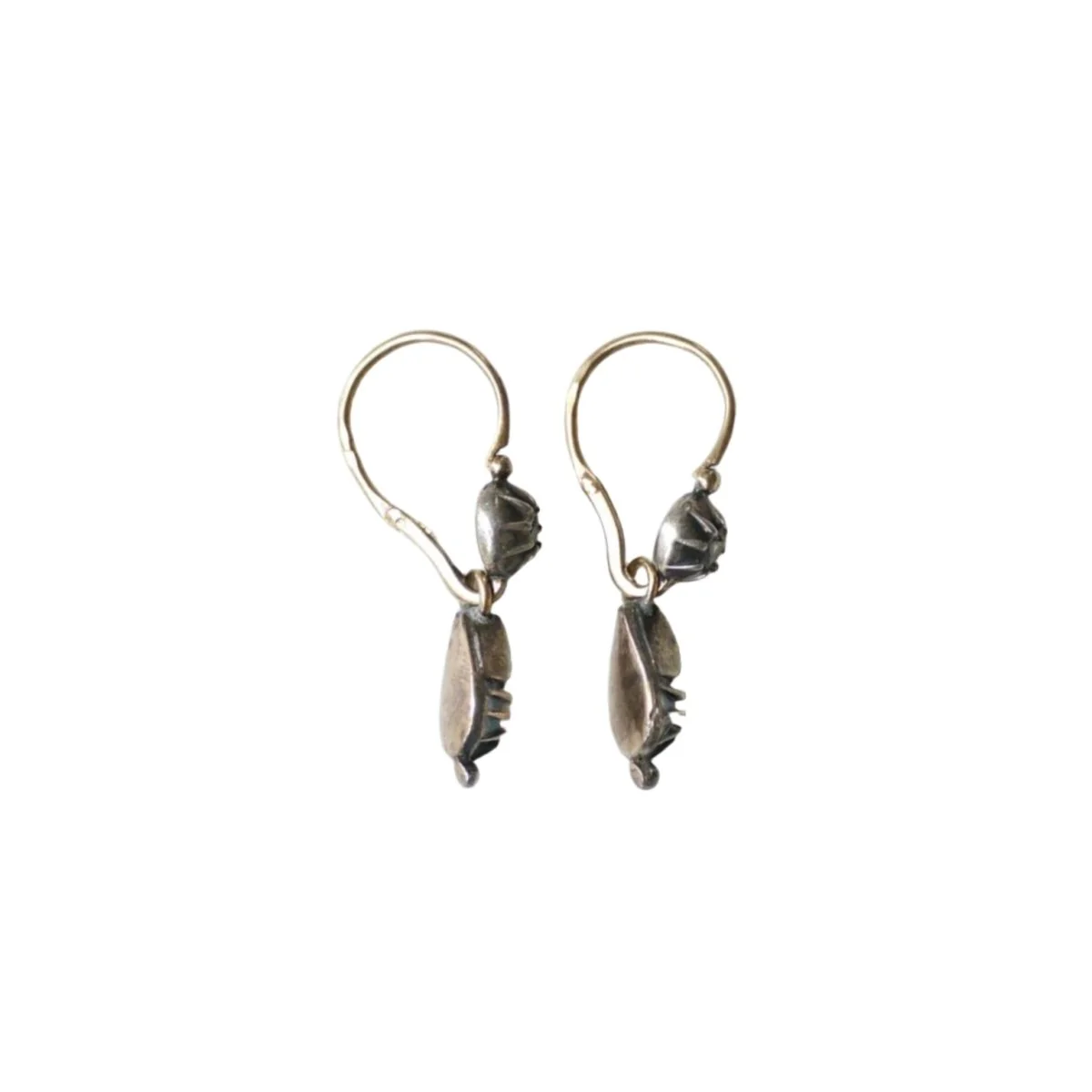 Boucles d'Oreilles Dormeuses en or jaune, argent et diamants - Image 3