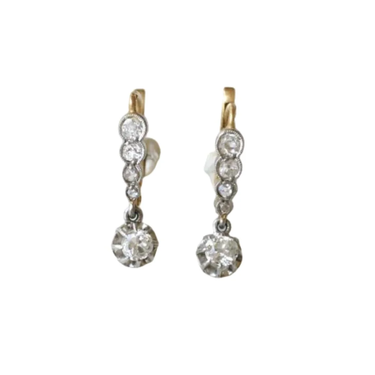 Boucles d'oreilles Dormeuses en or jaune, platine et diamants