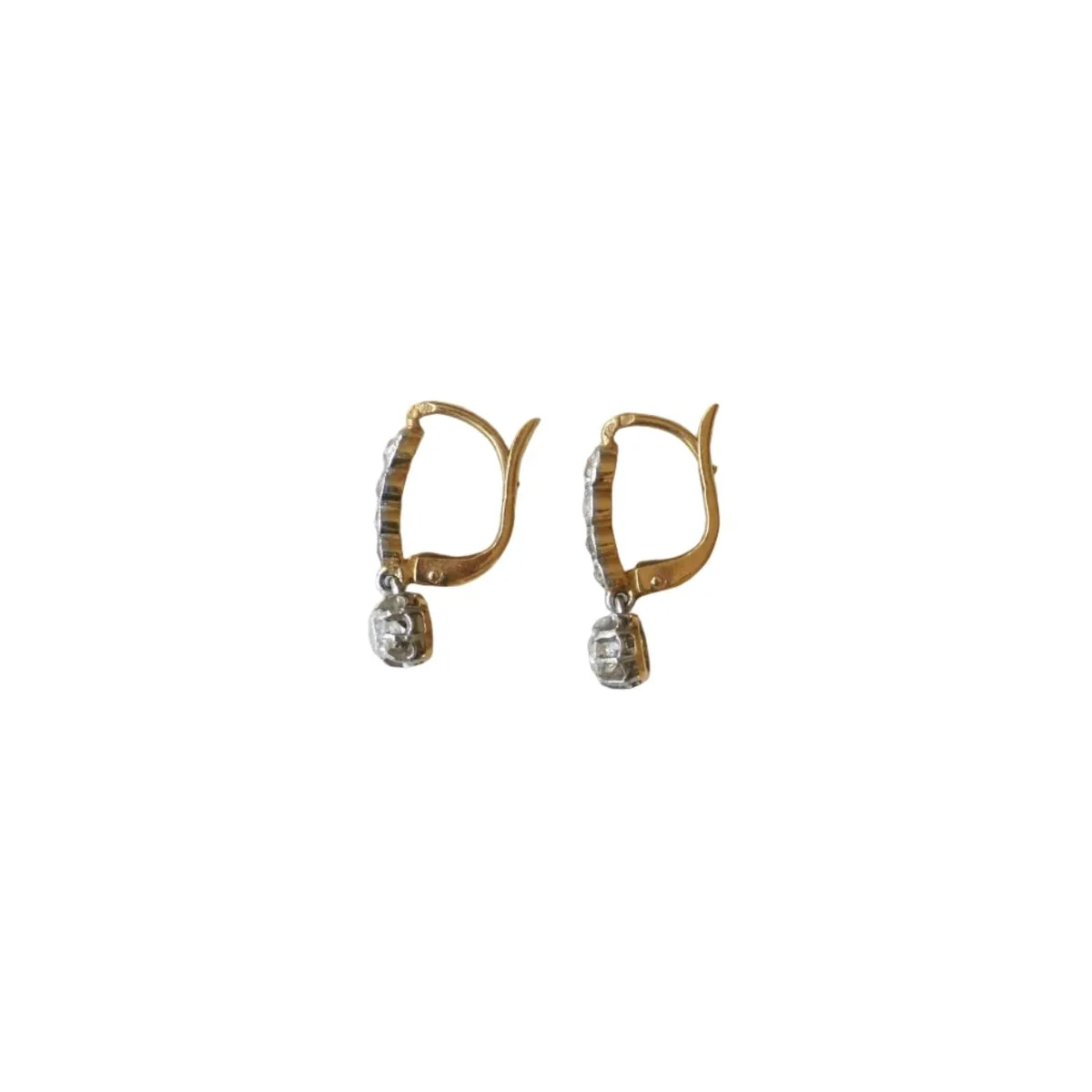 Boucles d'oreilles Dormeuses en or jaune, platine et diamants - Image 3