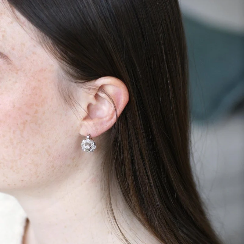 Boucles d'Oreilles Marguerite Diamants 3.00 Cts - Image 2