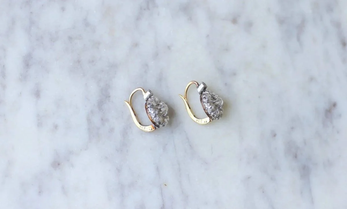 Boucles d'oreilles Dormeuses marguerite diamants - Image 7