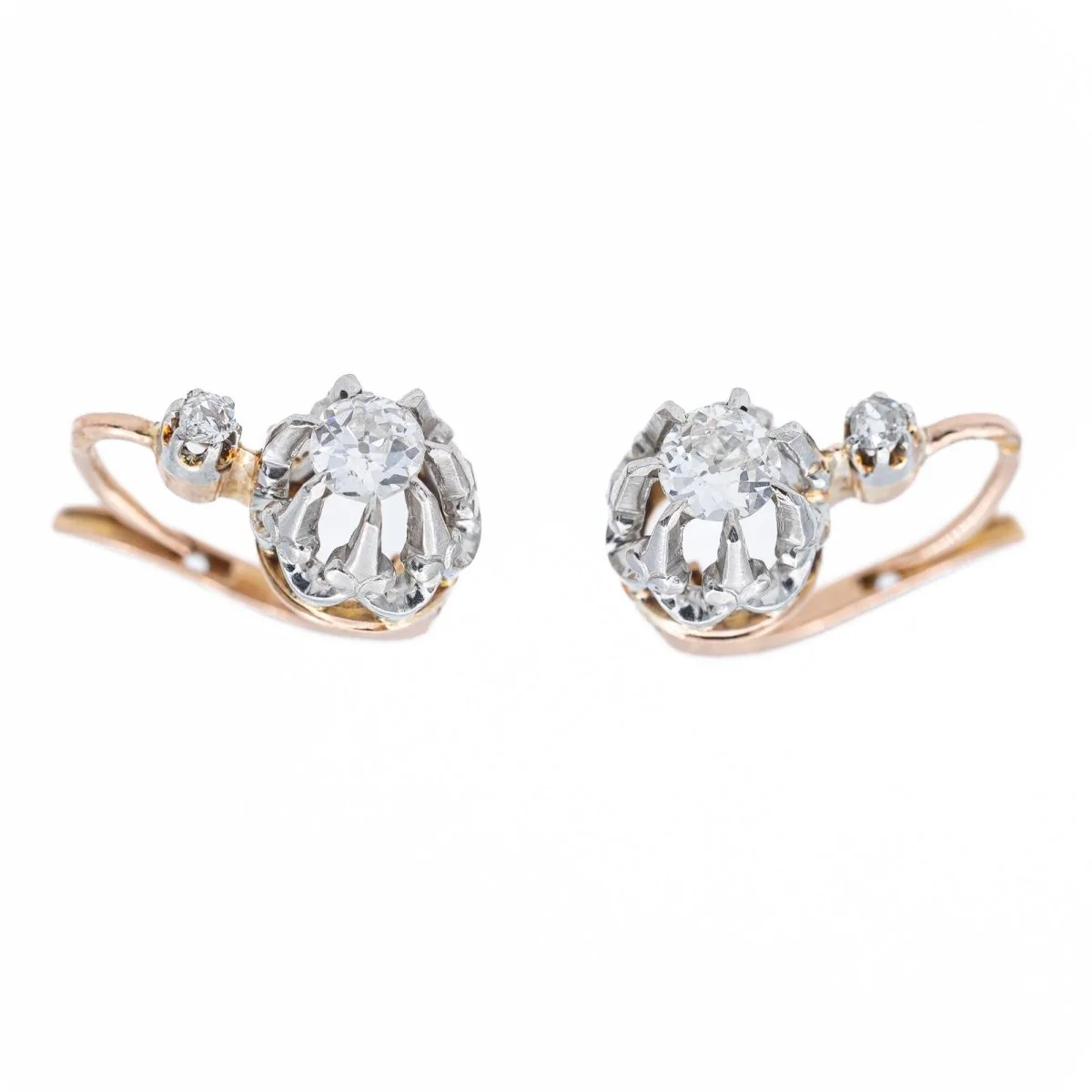 Boucles d'oreilles Dormeuses en or blanc, or rose et diamants