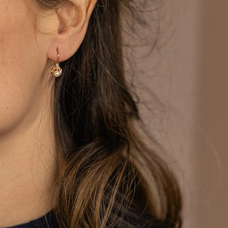 Boucles d'oreilles Dormeuses en or rose et perles - Image 2