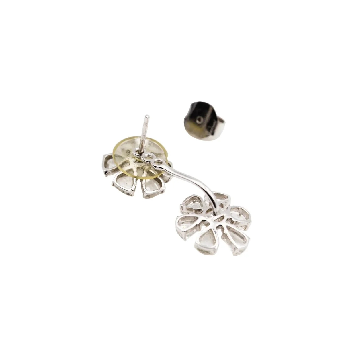 Boucles d'oreilles Double fleurs en or blanc et diamants - Image 7