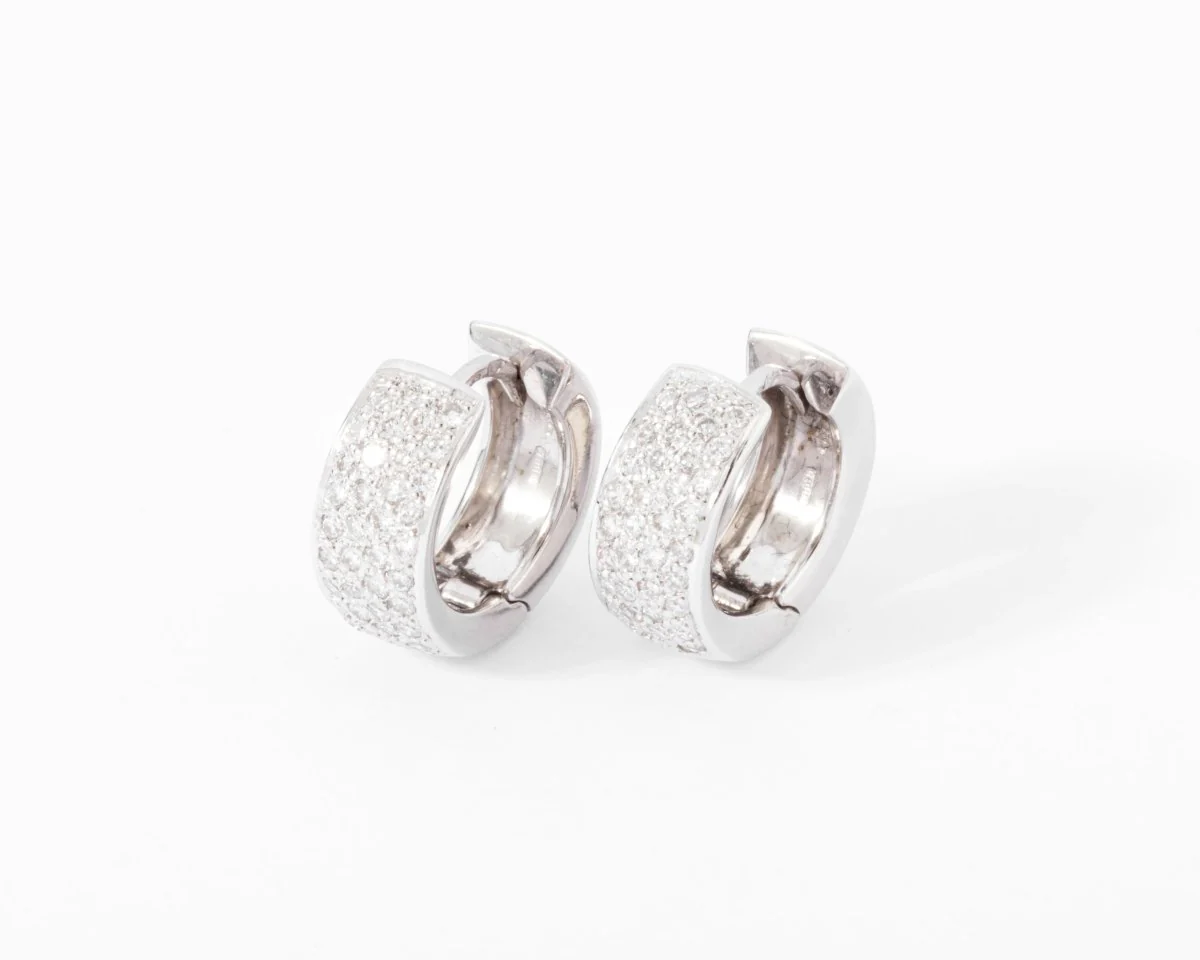 Boucles d'oreilles en demi créole en or gris et diamant - Image 6