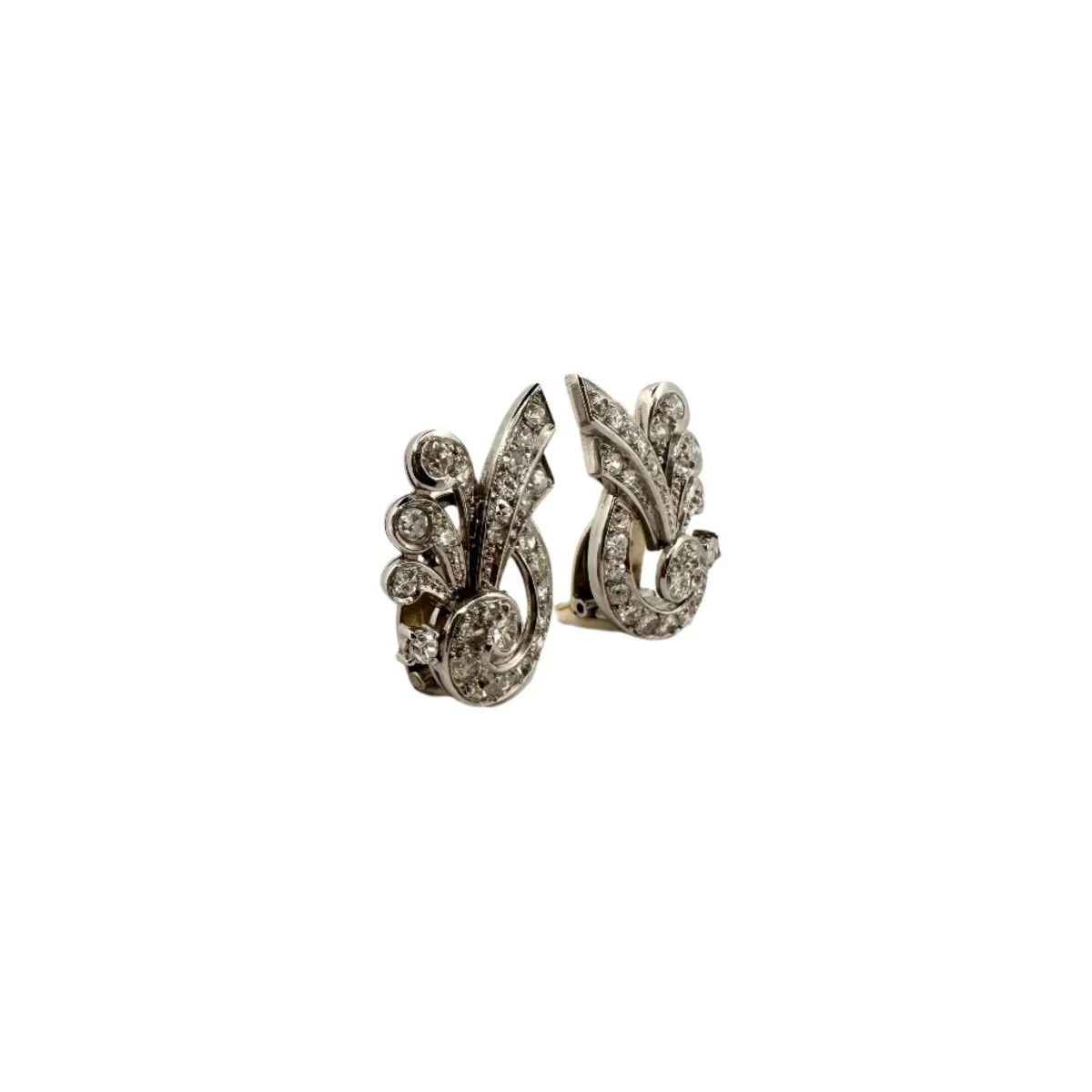 Boucles d'oreilles en or blanc et diamants - Image 4