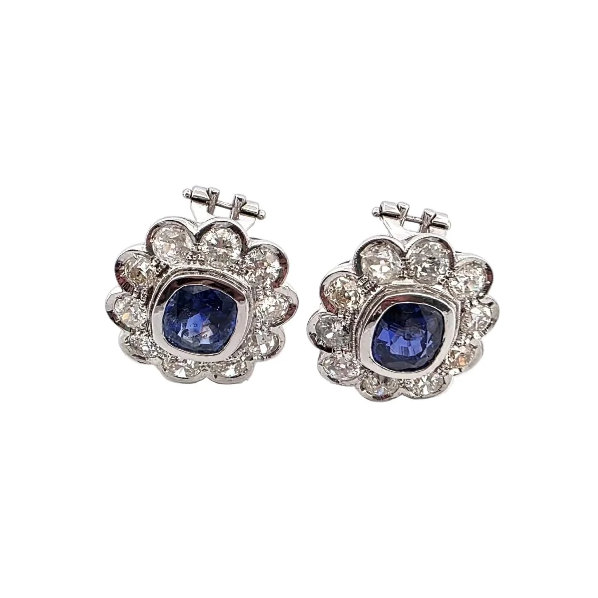 Boucles d'oreilles en or blanc, saphirs et diamants - Image 4