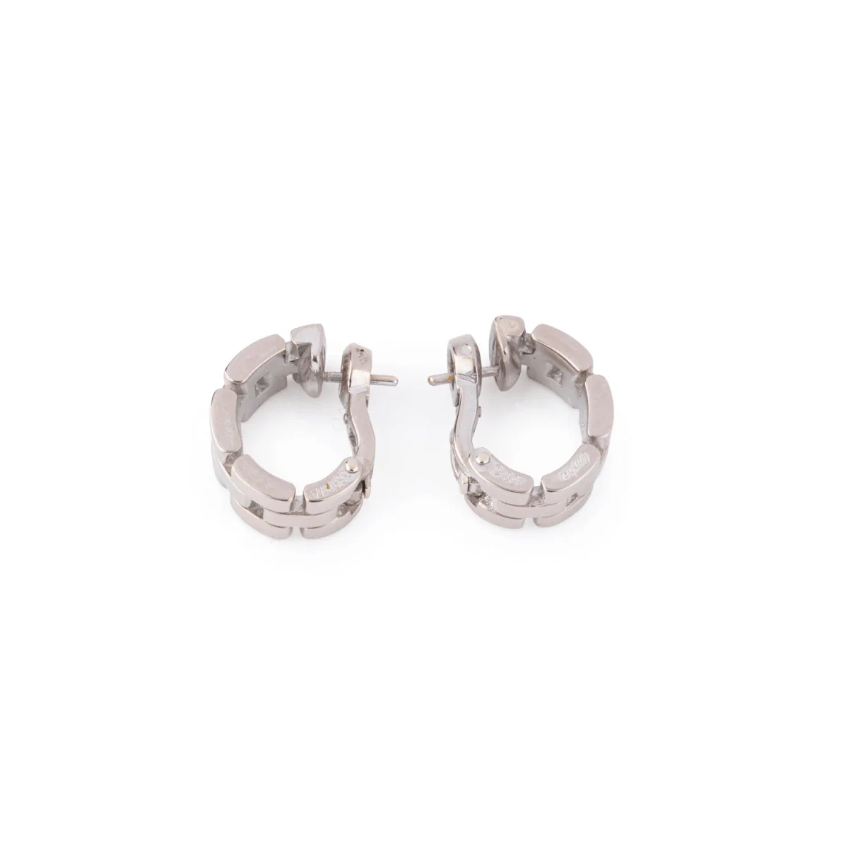 Boucles d'oreilles en or gris, mailles panthère CARTIER - Image 2