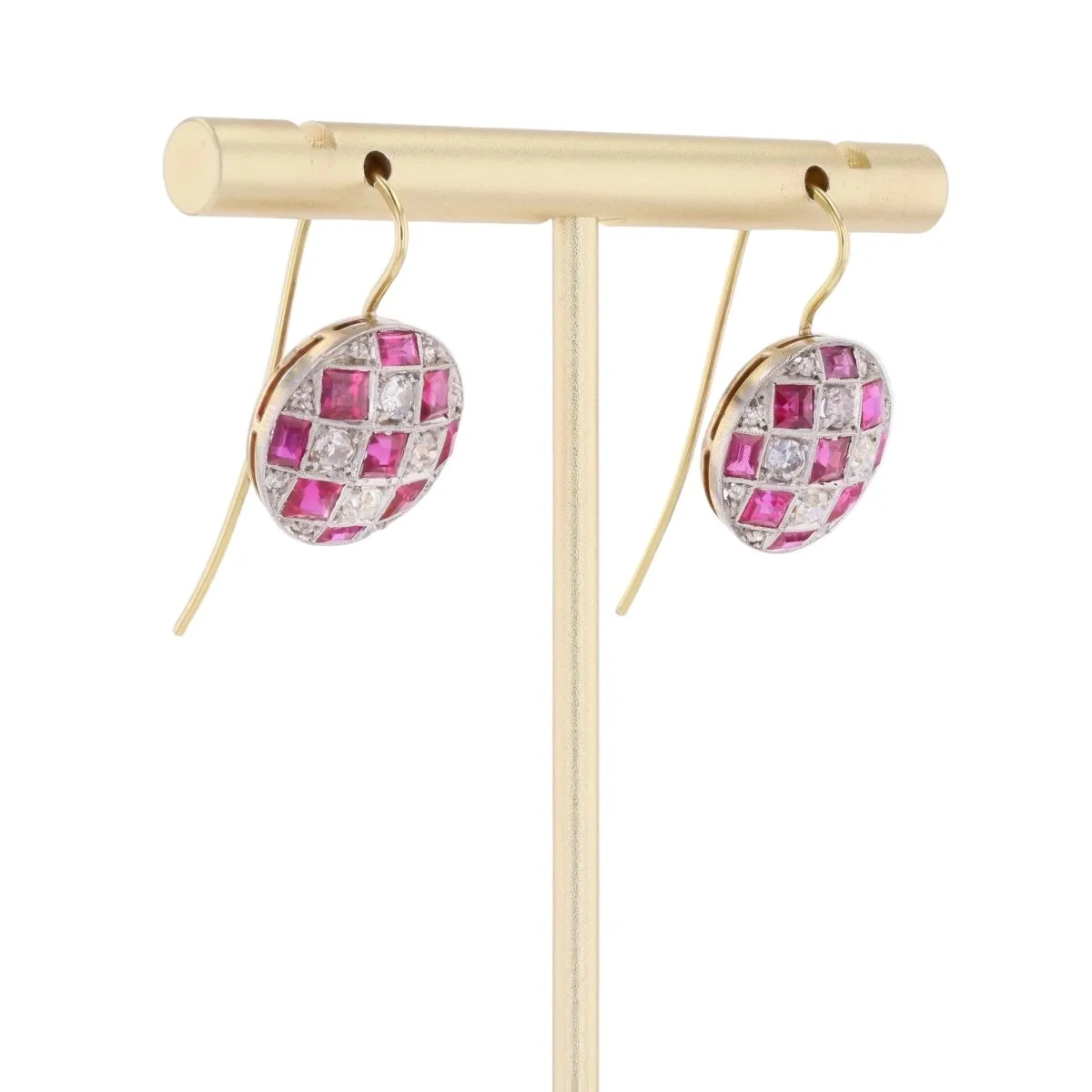 Boucles d'oreilles en or jaune, platine, rubis et diamants - Image 4