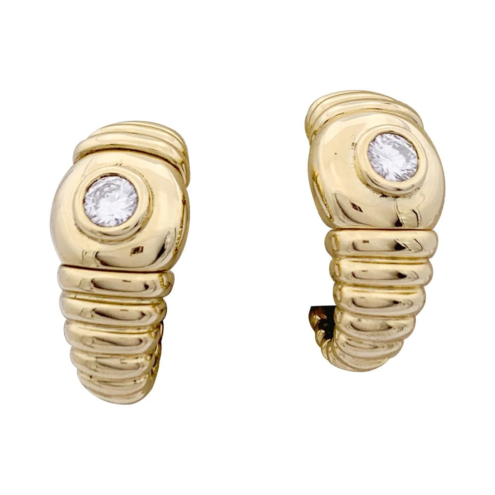 Boucles d'oreilles Fred, or jaune, diamants.