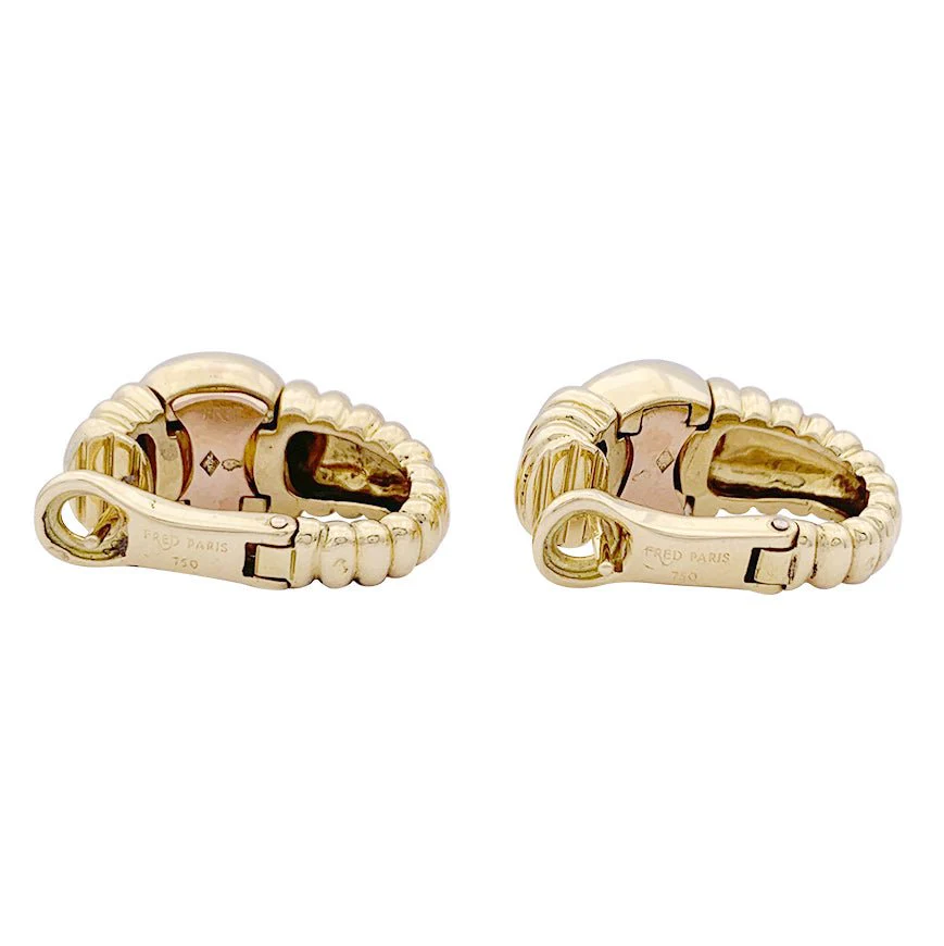 Boucles d'oreilles Fred, or jaune, diamants. - Image 4