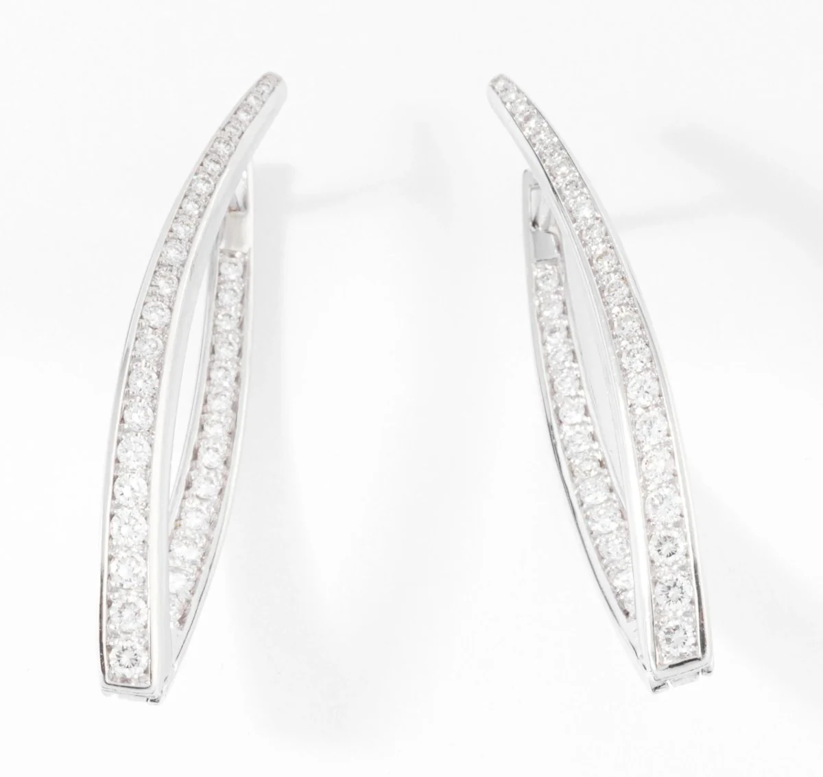 Boucles d'oreilles géométrique en diamant